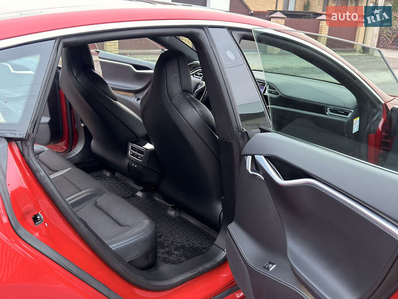 Лифтбек Tesla Model S 2017 в Ковеле фото 14 Лифтбек Tesla Model S 2017 в Ковеле