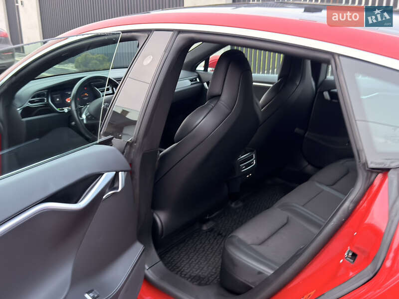 Лифтбек Tesla Model S 2017 в Ковеле фото 18 Лифтбек Tesla Model S 2017 в Ковеле