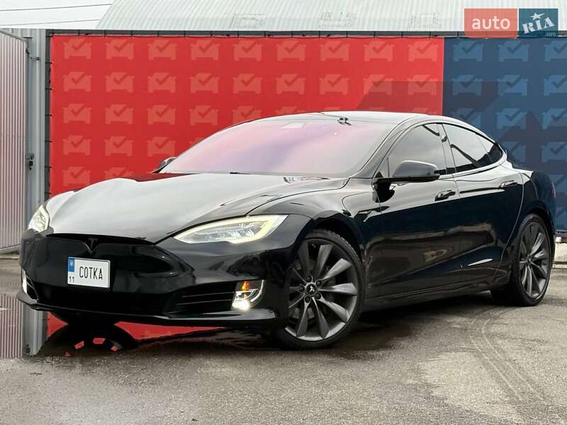 Tesla Model S 2019