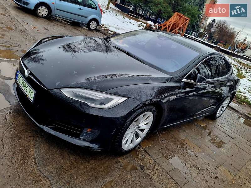 Лифтбек Tesla Model S 2016 в Львове фото 11 Лифтбек Tesla Model S 2016 в Львове