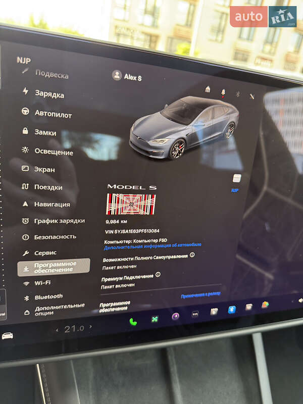 Лифтбек Tesla Model S 2023 в Киеве
