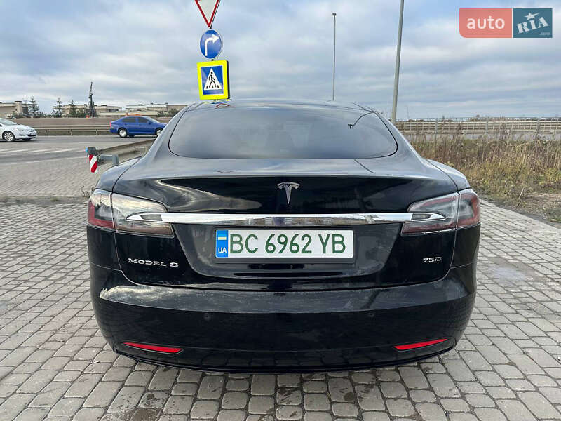 Лифтбек Tesla Model S 2016 в Львове фото 6 Лифтбек Tesla Model S 2016 в Львове