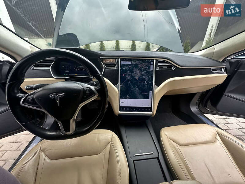 Лифтбек Tesla Model S 2016 в Львове фото 11 Лифтбек Tesla Model S 2016 в Львове