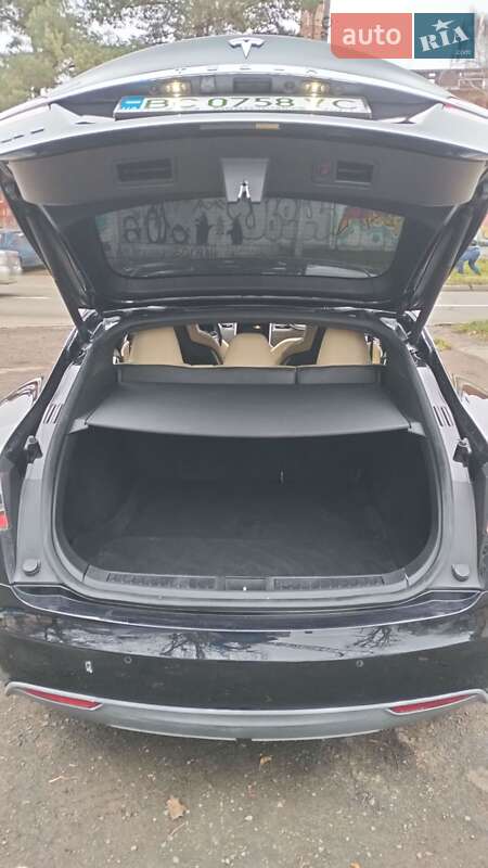 Лифтбек Tesla Model S 2015 в Львове фото 13 Лифтбек Tesla Model S 2015 в Львове