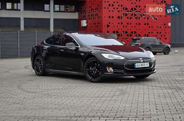 Ліфтбек Tesla Model S 2013 в Києві