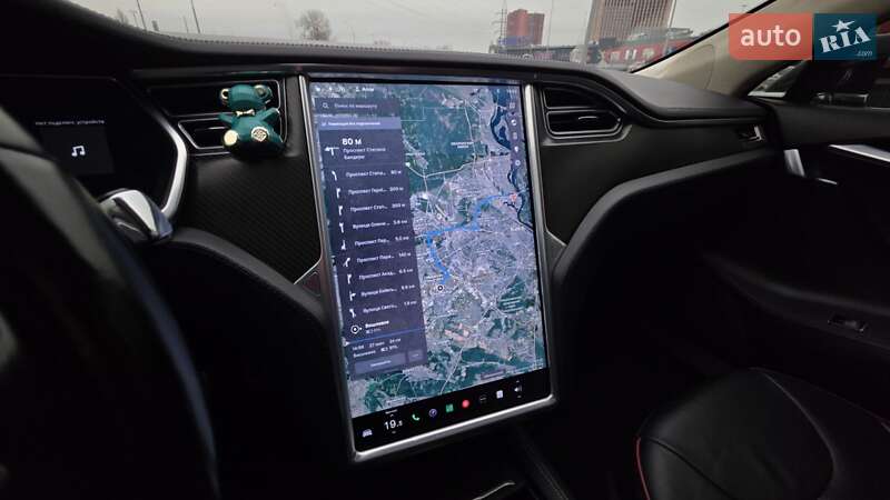 Ліфтбек Tesla Model S 2013 в Києві