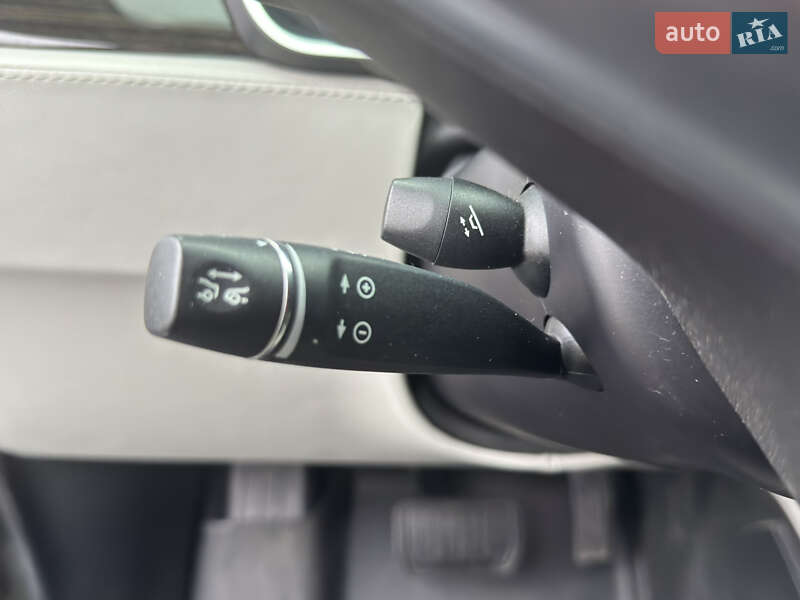 Лифтбек Tesla Model S 2016 в Киеве фото 43 Лифтбек Tesla Model S 2016 в Киеве