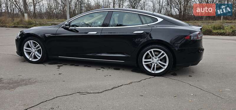 Лифтбек Tesla Model S 2014 в Тернополе