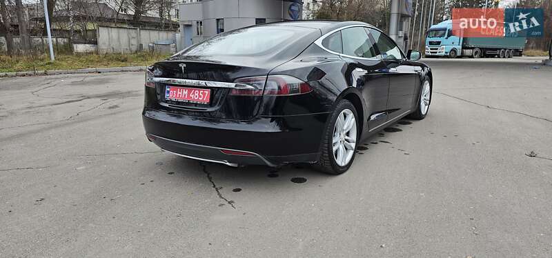 Лифтбек Tesla Model S 2014 в Тернополе