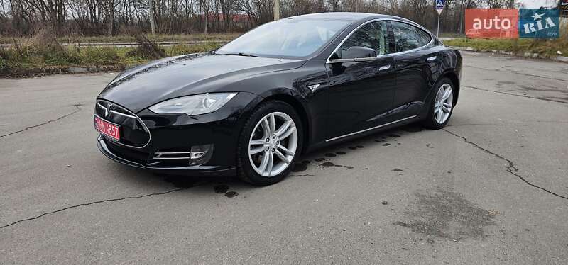 Лифтбек Tesla Model S 2014 в Тернополе