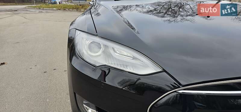 Лифтбек Tesla Model S 2014 в Тернополе