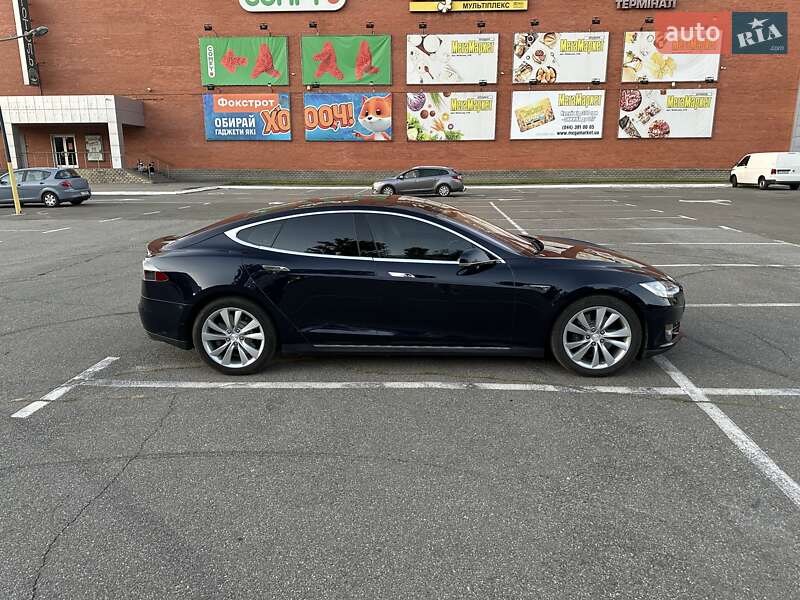 Лифтбек Tesla Model S 2013 в Киеве фото 5 Лифтбек Tesla Model S 2013 в Киеве