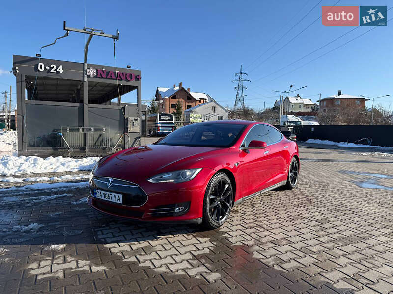 Ліфтбек Tesla Model S 2013 в Львові