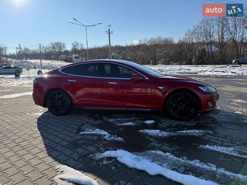 Ліфтбек Tesla Model S 2013 в Львові