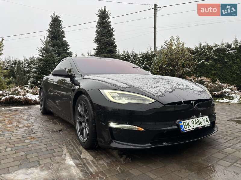 Лифтбек Tesla Model S 2021 в Ровно фото Лифтбек Tesla Model S 2021 в Ровно