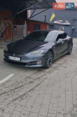 Лифтбек Tesla Model S 2017 в Самборе