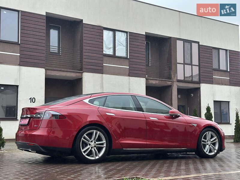 Лифтбек Tesla Model S 2015 в Одессе