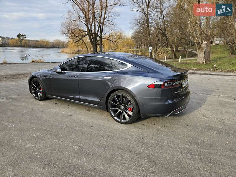 Лифтбек Tesla Model S 2014 в Киеве фото 7 Лифтбек Tesla Model S 2014 в Киеве
