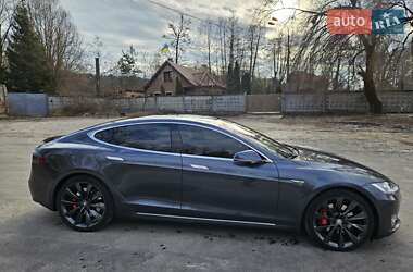 Ліфтбек Tesla Model S 2014 в Києві