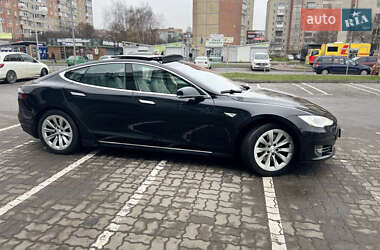 Лифтбек Tesla Model S 2015 в Луцке