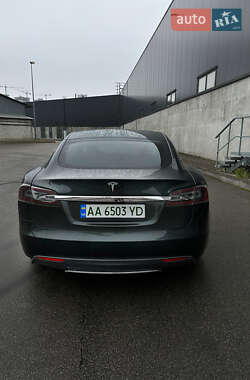 Лифтбек Tesla Model S 2014 в Киеве