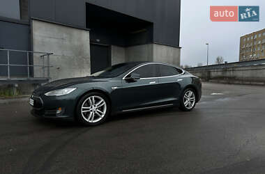 Лифтбек Tesla Model S 2014 в Киеве