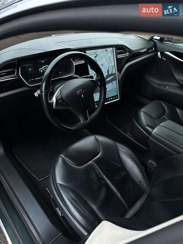 Лифтбек Tesla Model S 2014 в Киеве