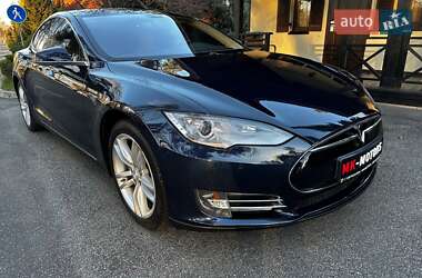 Лифтбек Tesla Model S 2014 в Киеве