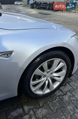 Лифтбек Tesla Model S 2013 в Киеве