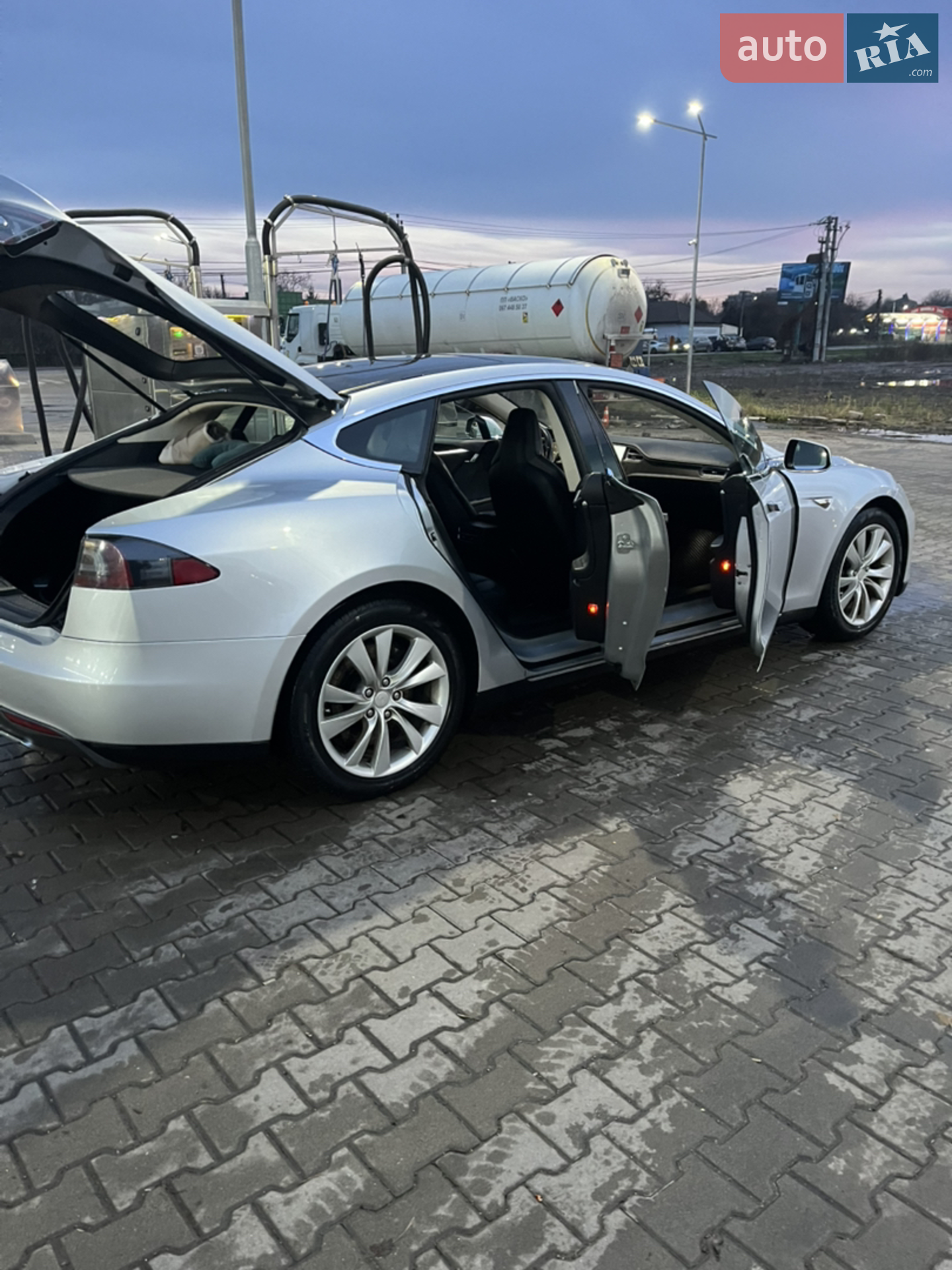 2013 Tesla Model S - мініатюра 4