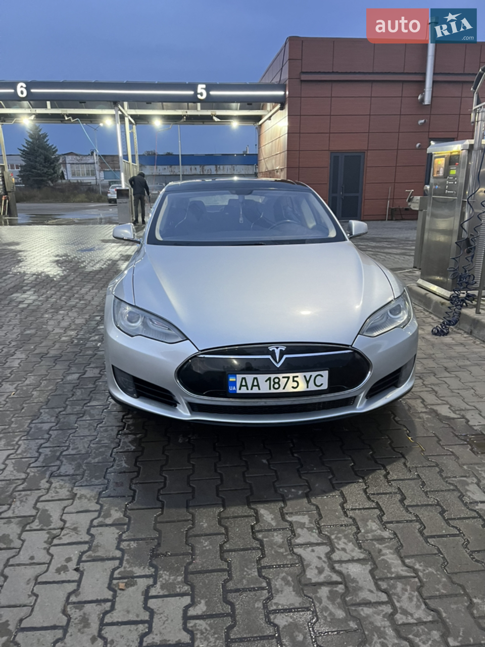 2014 Tesla Model S - мініатюра 16