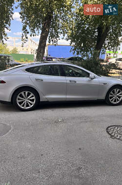 Лифтбек Tesla Model S 2013 в Киеве