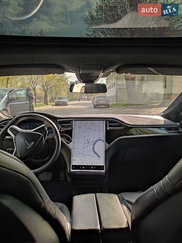 Лифтбек Tesla Model S 2016 в Одессе