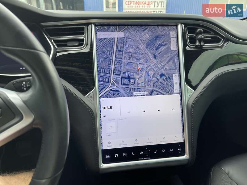 Ліфтбек Tesla Model S 2016 в Києві