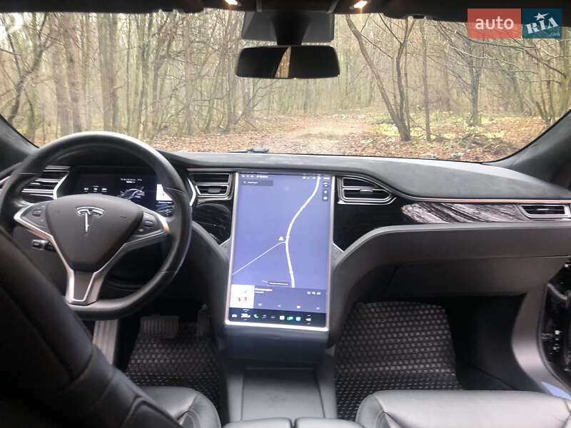 Лифтбек Tesla Model S 2016 в Житомире фото 16 Лифтбек Tesla Model S 2016 в Житомире