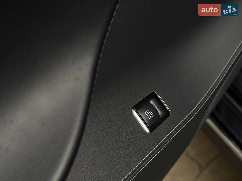 Лифтбек Tesla Model S 2015 в Тернополе фото 27 Лифтбек Tesla Model S 2015 в Тернополе