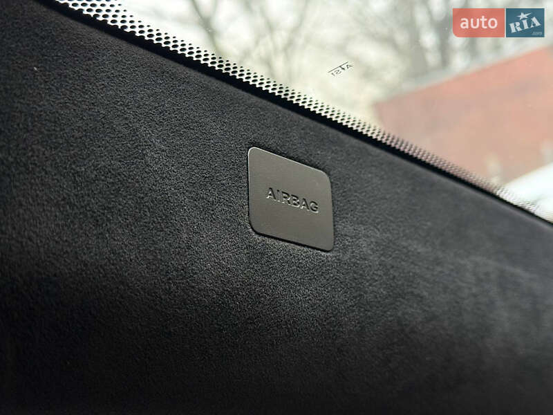 Лифтбек Tesla Model S 2015 в Тернополе фото 24 Лифтбек Tesla Model S 2015 в Тернополе