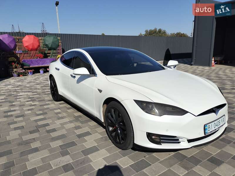 Лифтбек Tesla Model S 2014 в Полтаве