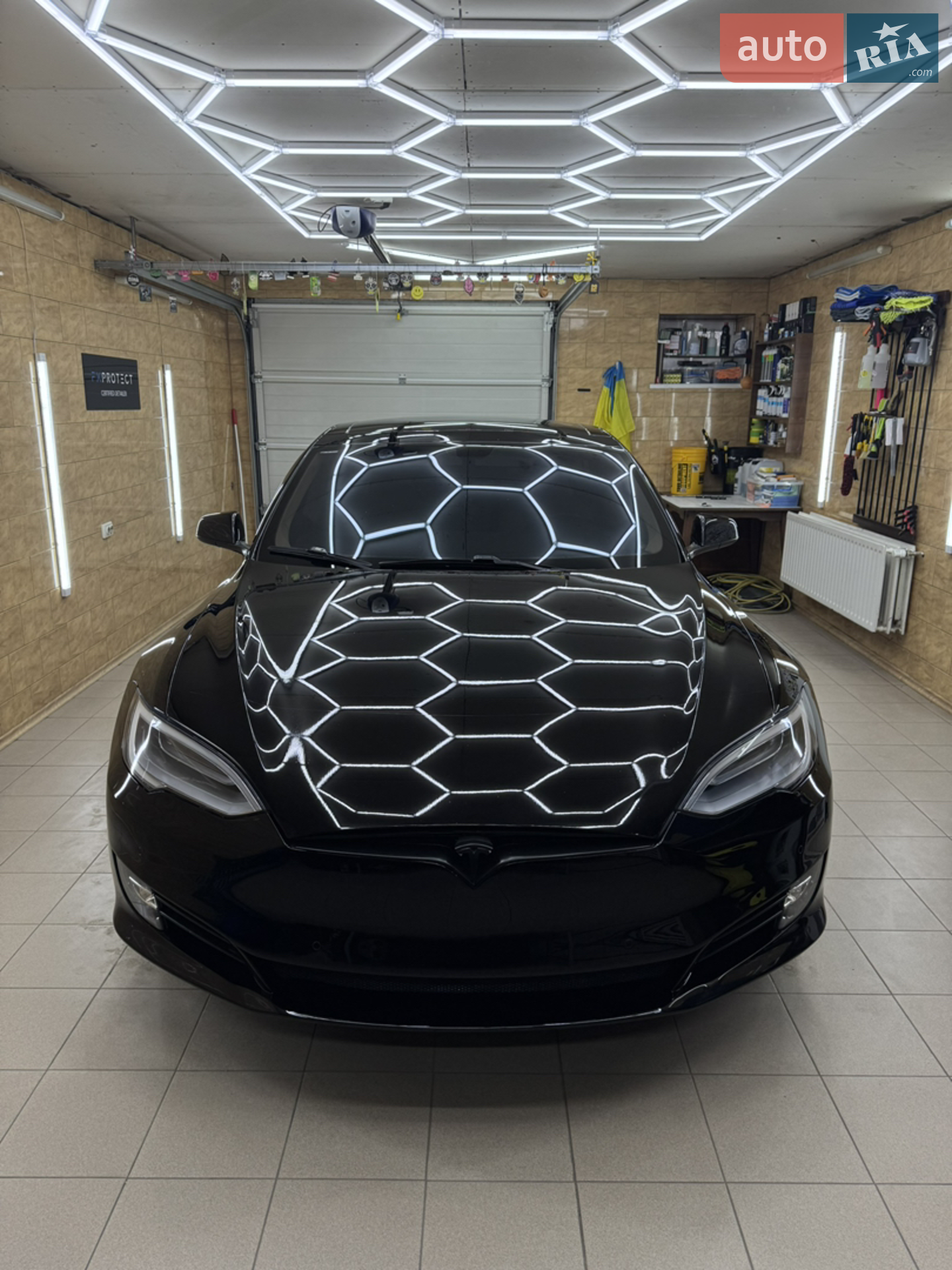 2014 Tesla Model S - фото 1