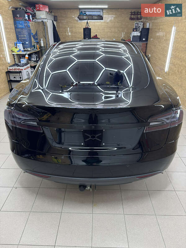 Лифтбек Tesla Model S 2014 в Харькове фото 6 Лифтбек Tesla Model S 2014 в Харькове