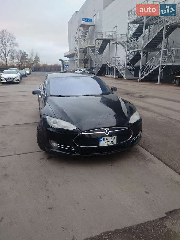 Лифтбек Tesla Model S 2014 в Одессе