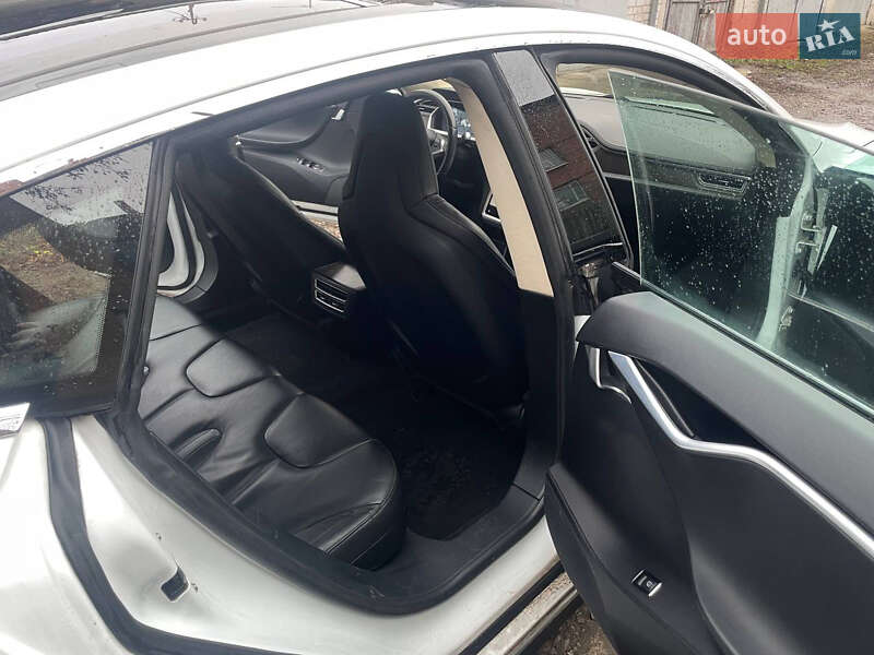 Лифтбек Tesla Model S 2013 в Харькове фото 9 Лифтбек Tesla Model S 2013 в Харькове