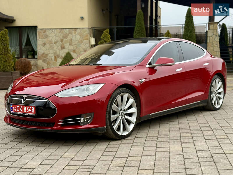 Лифтбек Tesla Model S 2014 в Тернополе