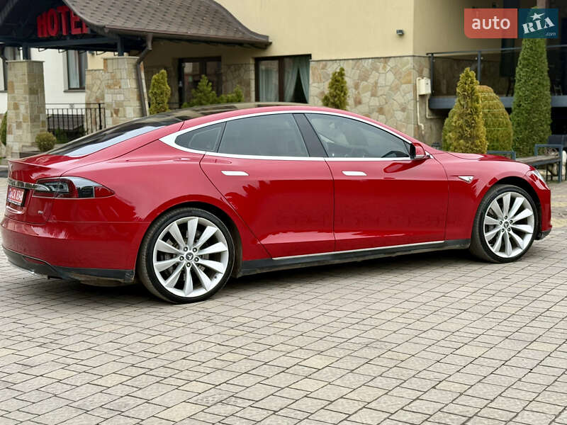 Лифтбек Tesla Model S 2014 в Тернополе