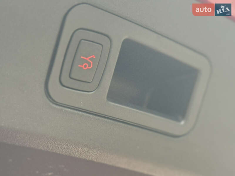 Лифтбек Tesla Model S 2014 в Тернополе