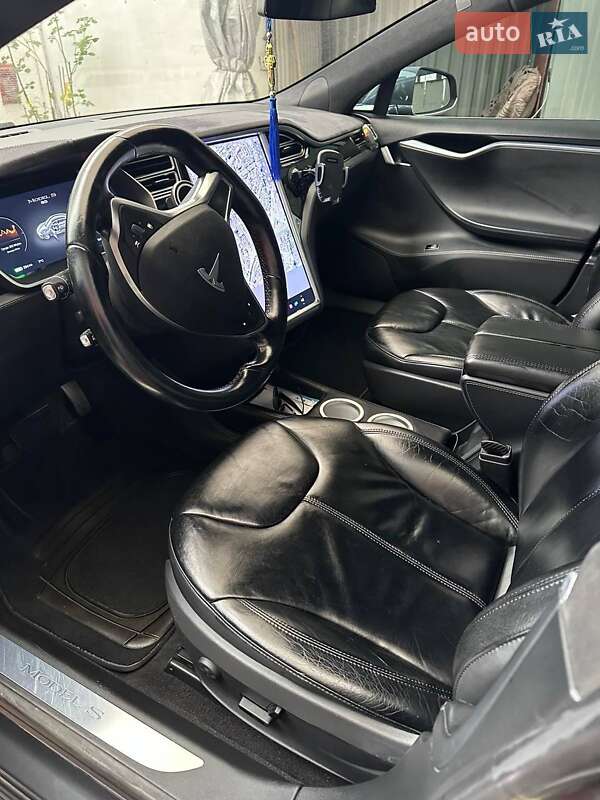 Лифтбек Tesla Model S 2014 в Хмельницком фото 4 Лифтбек Tesla Model S 2014 в Хмельницком
