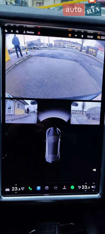 Лифтбек Tesla Model S 2016 в Сарнах