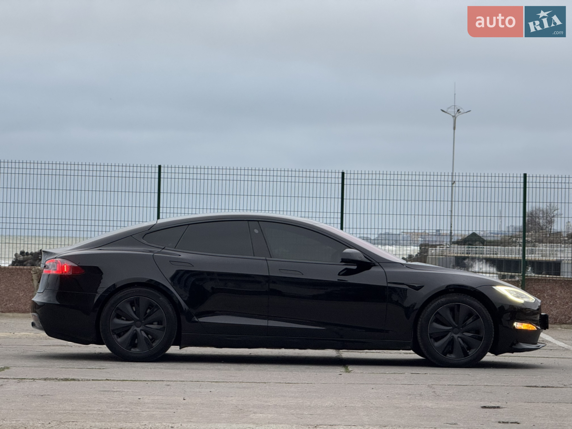 2022 Tesla Model S - мініатюра 5