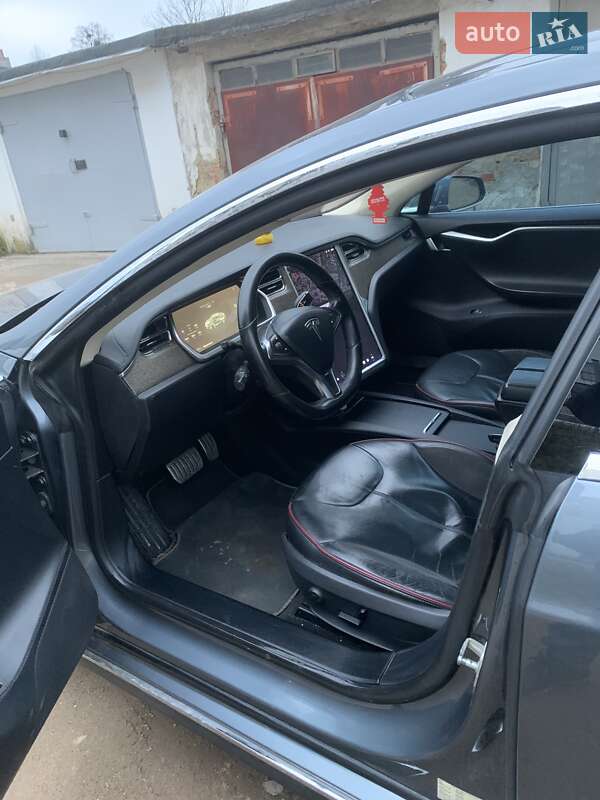 Лифтбек Tesla Model S 2013 в Львове фото 14 Лифтбек Tesla Model S 2013 в Львове