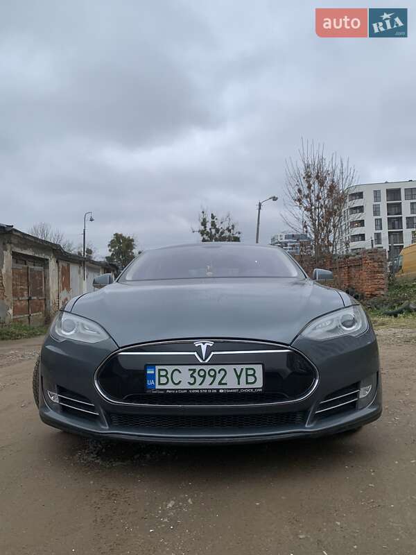 Лифтбек Tesla Model S 2013 в Львове фото 4 Лифтбек Tesla Model S 2013 в Львове